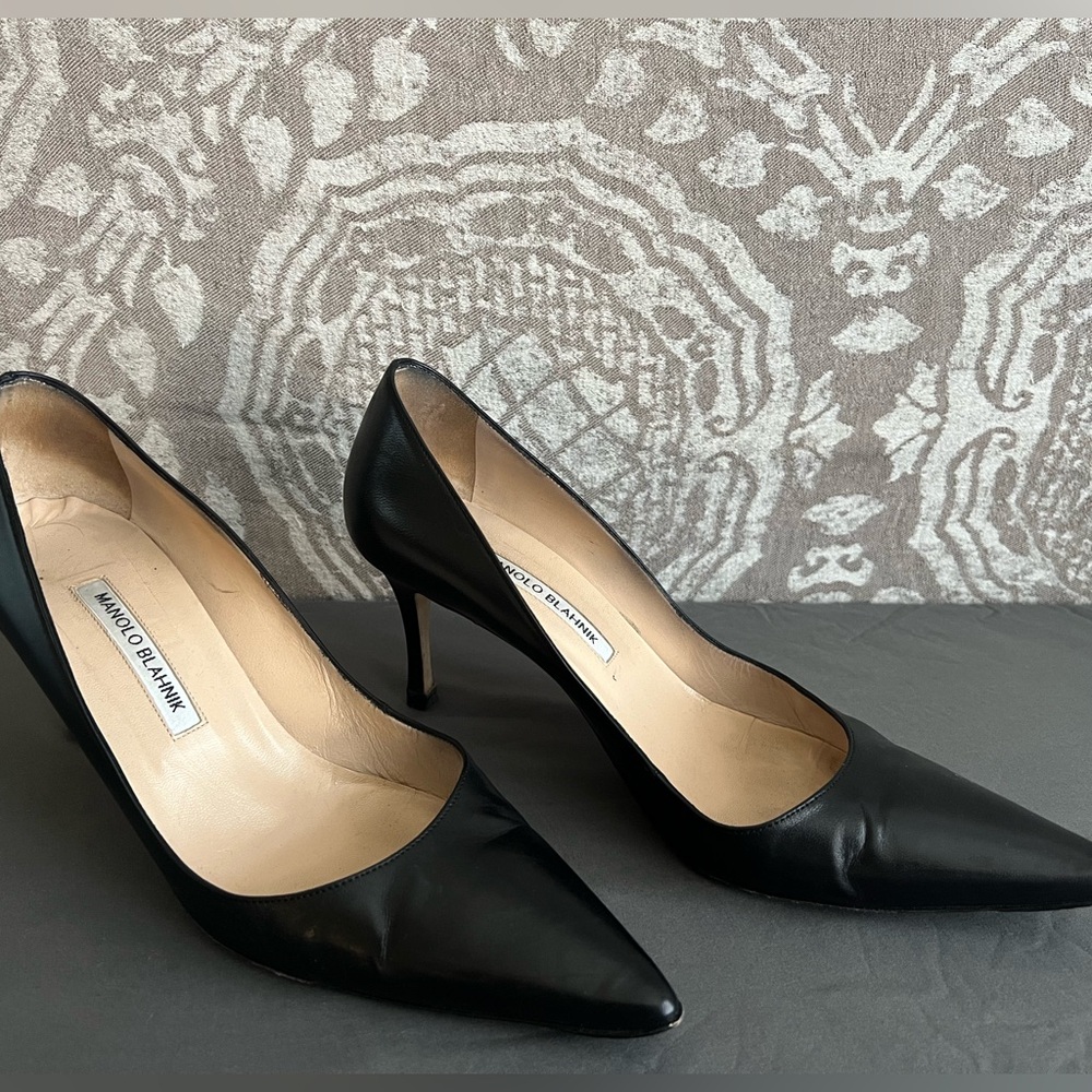 Manolo Blahnik heels, pre-owned, black color, 9.5 size US